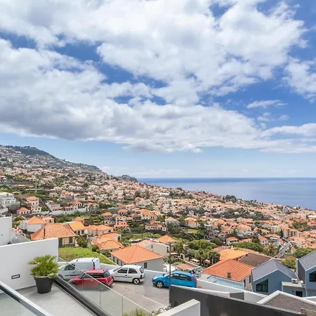 Holiday home Tiz House *